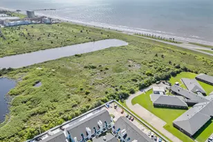 3506 Cove View Blvd, Galveston, TX 77554 - Photo 38