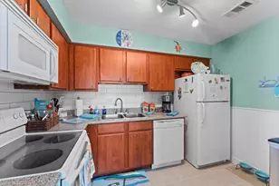3506 Cove View Blvd, Galveston, TX 77554 - Photo 12