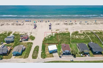 22502 Kennedy Drive, Galveston, TX 77554 - Photo 2