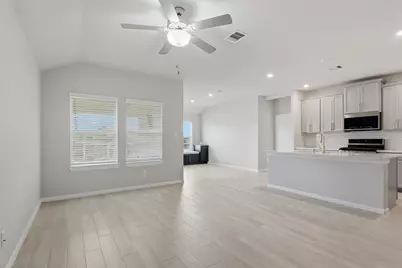 2304 W Winding Pines Drive, Tomball, TX 77375 - Photo 10