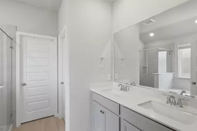 2304 W Winding Pines Drive, Tomball, TX 77375 - Photo 12