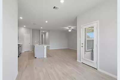 2304 W Winding Pines Drive, Tomball, TX 77375 - Photo 8