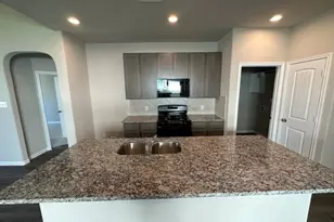 2836 Madison Dr, Conroe, TX 77304 - Photo 2