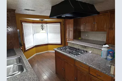 64 Honeycomb Street W, Blessing, TX 77419 - Photo 12