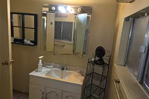 64 Honeycomb Street W, Blessing, TX 77419 - Photo 6