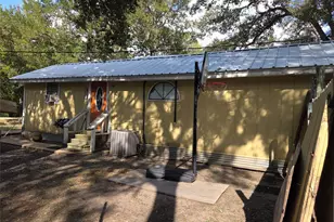 64 Honeycomb Street W, Blessing, TX 77419 - Photo 20