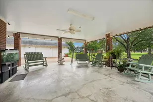428 Briar Creek Ln, Sealy, TX 77474 - Photo 18