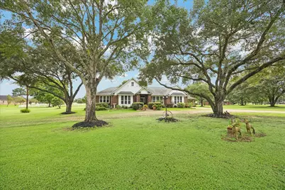 428 Briar Creek Lane, Sealy, TX 77474 - Photo 2