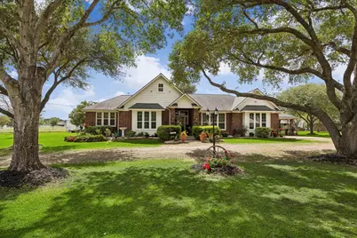 428 Briar Creek Lane, Sealy, TX 77474 - Photo 4