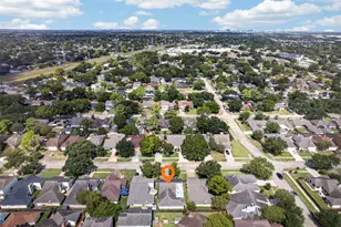 11911 Brook Meadows Ln, Meadows Place, TX 77477 - Photo 38