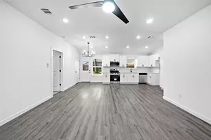 7447 Langley Rd, Houston, TX 77016 - Photo 8