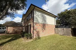 3515 Green Fields Dr, Sugar Land, TX 77479 - Photo 4