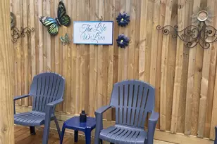 328 Olive St, Huntsville, TX 77340 - Photo 24