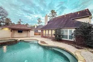 79 W Shale Creek Cir, The Woodlands, TX 77382 - Photo 2