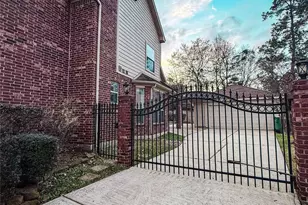 79 W Shale Creek Cir, The Woodlands, TX 77382 - Photo 8