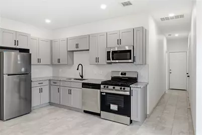 6138 Brookfield Drive #B, Houston, TX 77085 - Photo 4