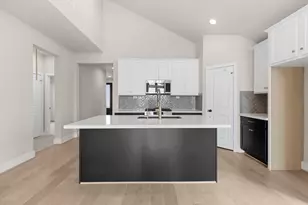 5210 Getty Ln, Iowa Colony, TX 77583 - Photo 14