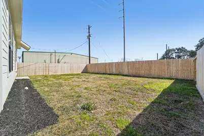 320 E Main Street, La Porte, TX 77571 - Photo 36