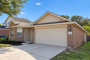 18347 Atascocita Meadows Dr, Humble, TX 77346 - Photo 2