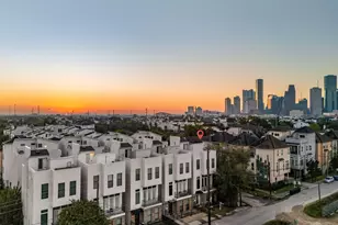 2102 Sabine St, Houston, TX 77007 - Photo 1