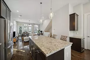 2102 Sabine St, Houston, TX 77007 - Photo 8