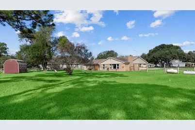 32033 Birdie Drive, Waller, TX 77484 - Photo 30