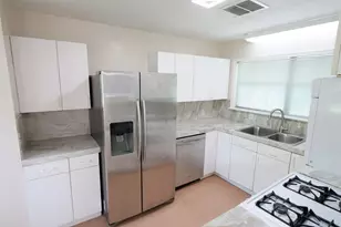 5235 Beechnut St, Houston, TX 77096 - Photo 10