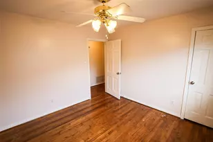 5235 Beechnut St, Houston, TX 77096 - Photo 18