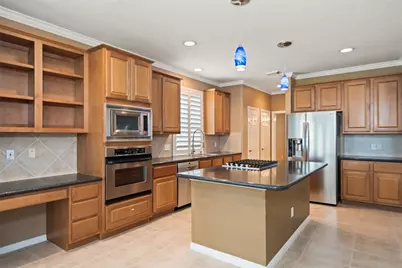 10 Dove Trace Circle, The Woodlands, TX 77382 - Photo 6
