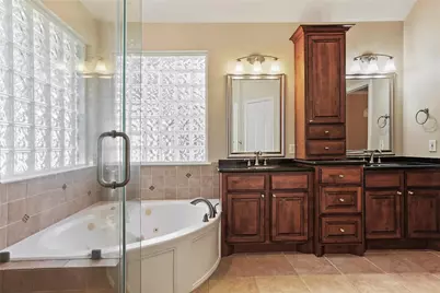 10 Dove Trace Circle, The Woodlands, TX 77382 - Photo 16