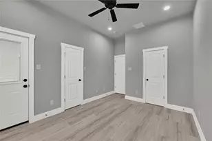 7415 Hezekiah Ln, Houston, TX 77088 - Photo 12