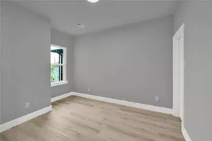 7415 Hezekiah Ln, Houston, TX 77088 - Photo 18