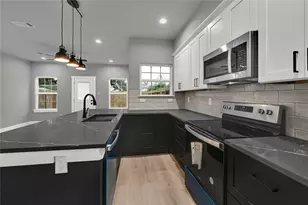 7415 Hezekiah Ln, Houston, TX 77088 - Photo 2