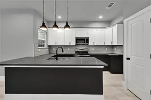 7415 Hezekiah Ln, Houston, TX 77088 - Photo 4