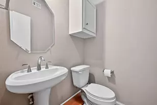 11511 Main Pine Dr, Houston, TX 77025 - Photo 32