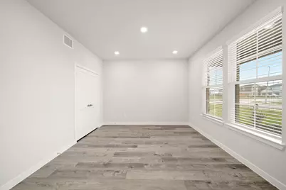 8104 Ocean Jasper Lane, Texas City, TX 77591 - Photo 6