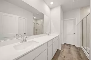 8104 Ocean Jasper Ln, Texas City, TX 77591 - Photo 12