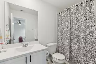 415 Green Meadows Dr, West Columbia, TX 77486 - Photo 12