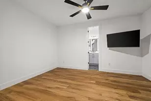 1305 E 27th St, Houston, TX 77009 - Photo 8