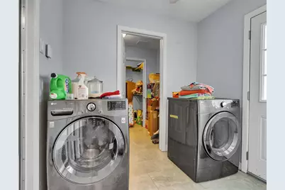 925 N Amy Drive, Deer Park, TX 77536 - Photo 10