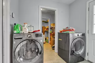 925 N Amy Dr, Deer Park, TX 77536 - Photo 10