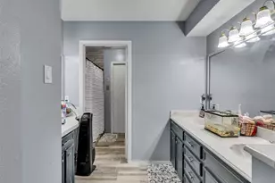 925 N Amy Dr, Deer Park, TX 77536 - Photo 20