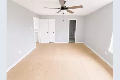 2308 Hollywood Avenue, Galveston, TX 77551 - Photo 18