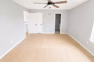 2308 Hollywood Ave, Galveston, TX 77551 - Photo 18