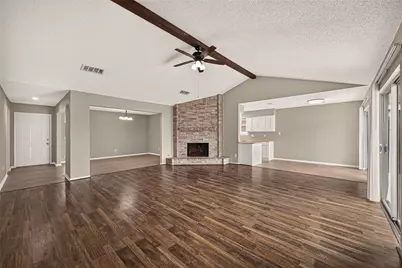 6111 Grandvale Drive, Houston, TX 77072 - Photo 8