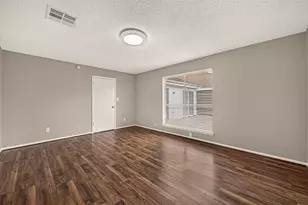6111 Grandvale Dr, Houston, TX 77072 - Photo 18