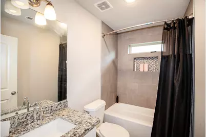 526 N 2nd Street, La Porte, TX 77571 - Photo 16
