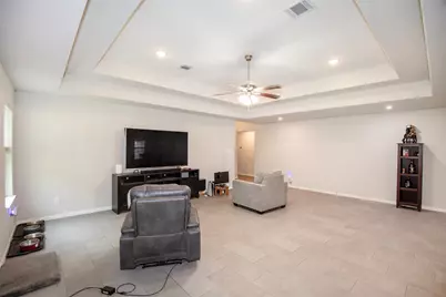526 N 2nd Street, La Porte, TX 77571 - Photo 6