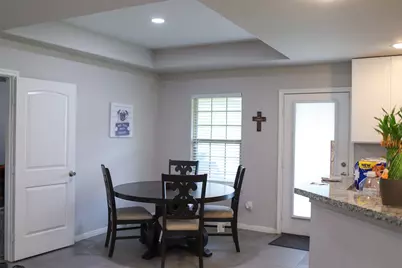 526 N 2nd Street, La Porte, TX 77571 - Photo 4