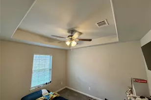 526 N 2nd St, La Porte, TX 77571 - Photo 14